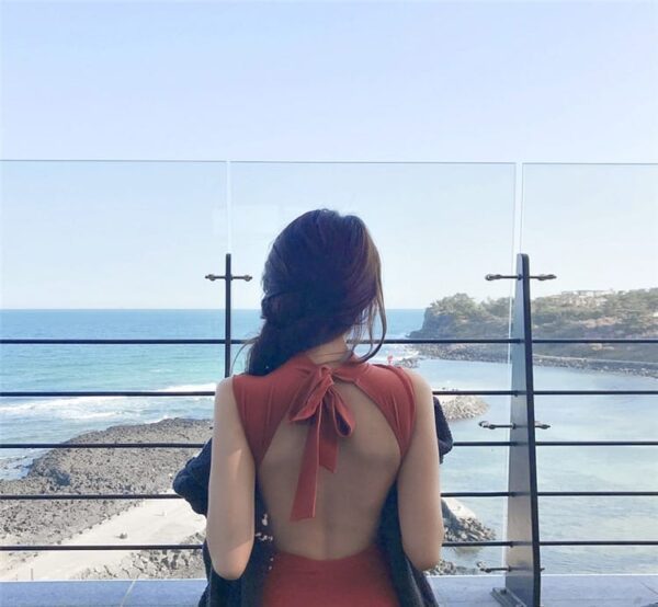 Mina_Swimsuit_韩版保守连体露背泳衣_Mina_Closet