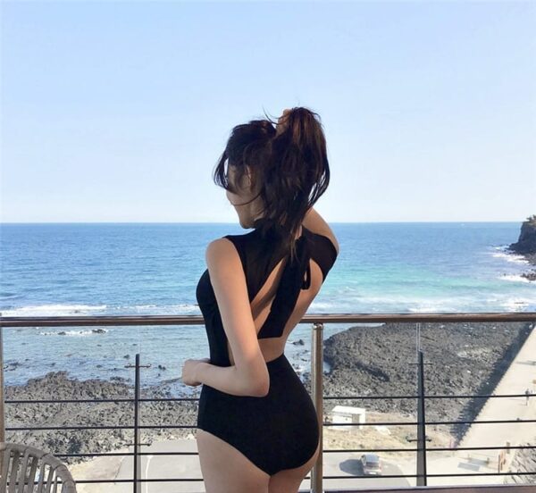 Mina_Swimsuit_韩版保守连体露背泳衣_Mina_Closet