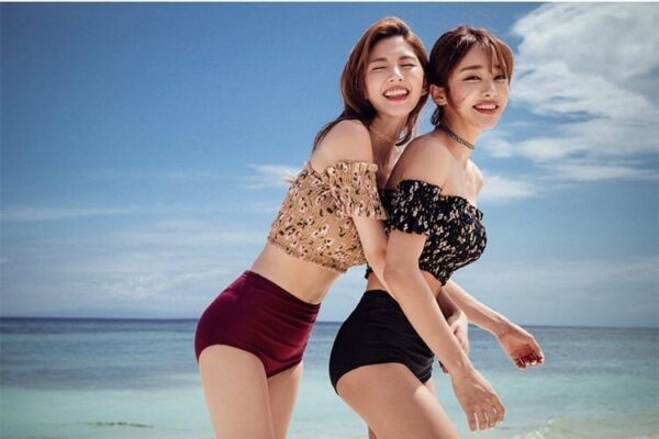 Mina_Swimsuit_韓版小碎花高腰兩件式泳衣_Mina_Closet