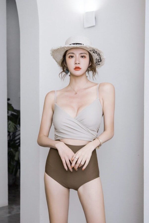 Mina_Swimsuit_撞色高腰露背連身泳衣_Mina_Closet